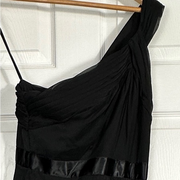 Adrianna Papell long, one shoulder gown, sz 6, ruffles, maxi - Picture 3 of 12